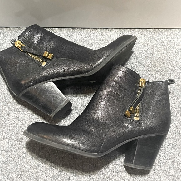 franco sarto diana ankle boots